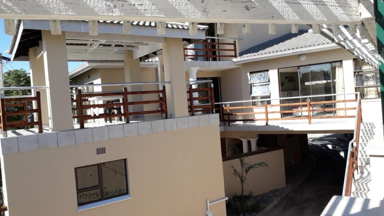 Emampingeni Lodge Bizana ภายนอก รูปภาพ