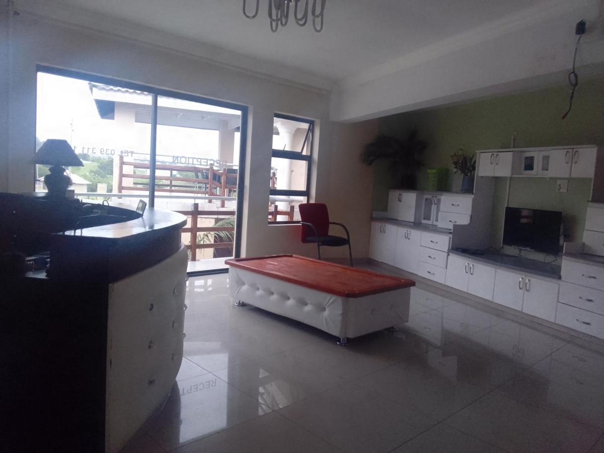Emampingeni Lodge Bizana ภายนอก รูปภาพ