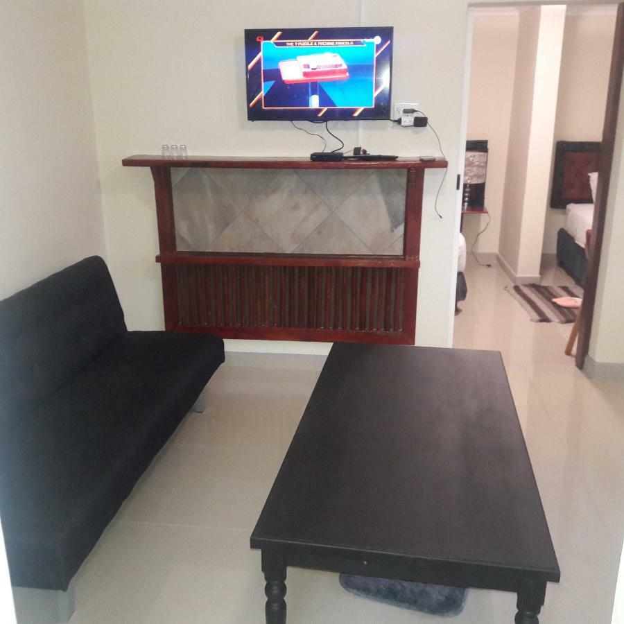 Emampingeni Lodge Bizana ภายนอก รูปภาพ